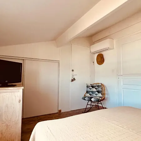 Appartement Duplex Centre Ville Vue Mer Et Parking Propriano (Corsica)